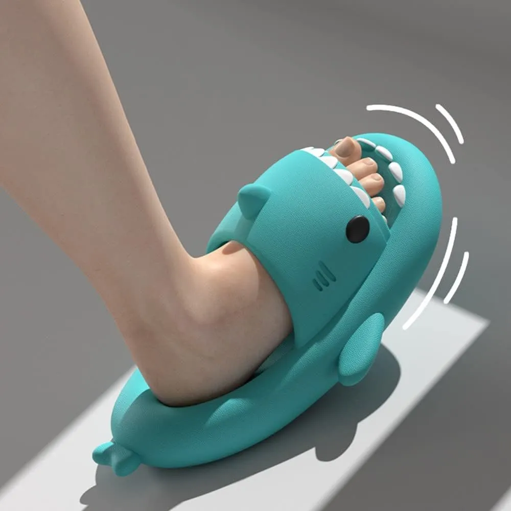 Cute Gradation Shark Slippers Beach Shoes 4CM Thick Soft Sole Summer Shark Slides for Women and Men EVA Non-Slip Bathroom Slippers Sandals indoor and Outdoor