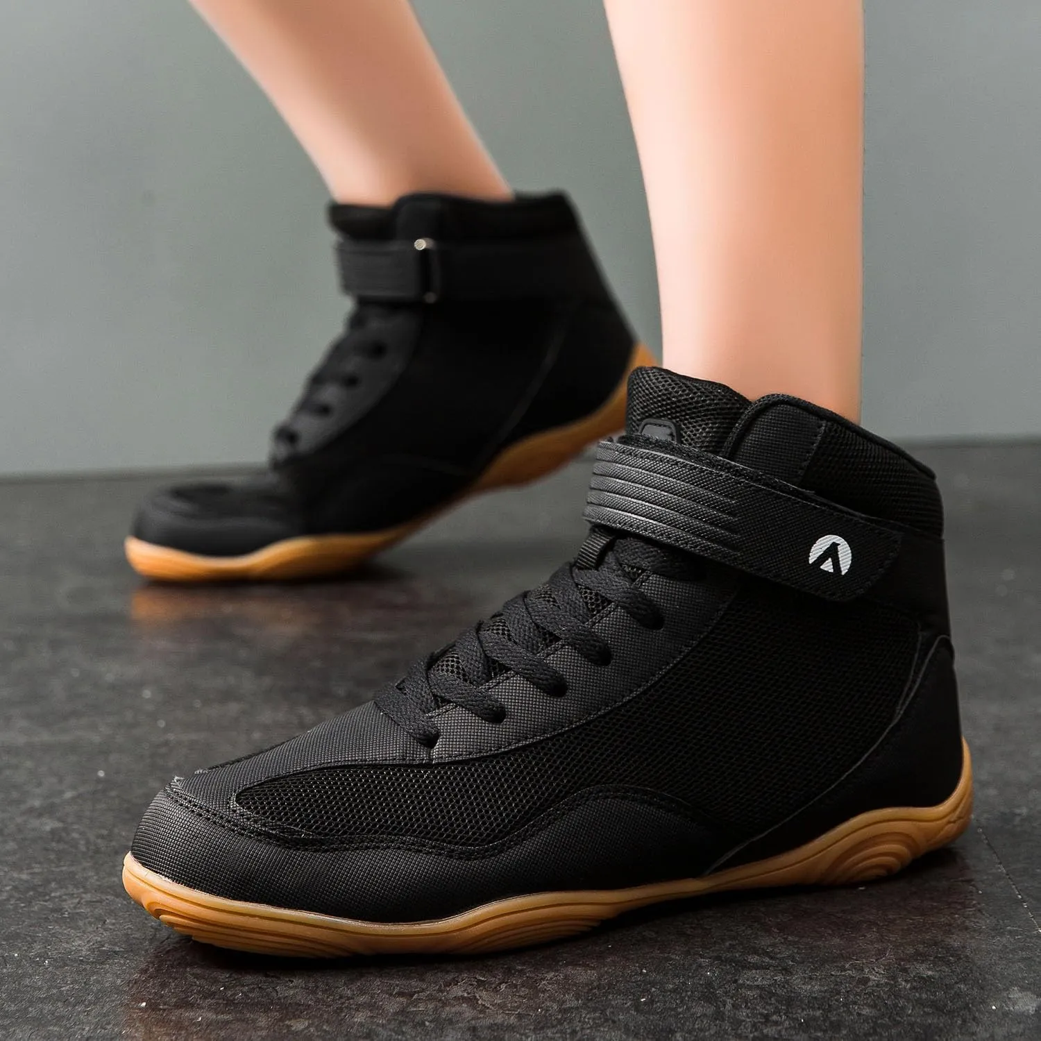 DimaiGlobal Men's Wrestling Shoe Fitness Sneaker Boxing Shoes Zero Drop Sole High Top Fighting Shoes Taekwondo Karate Martial Arts Training Shoes