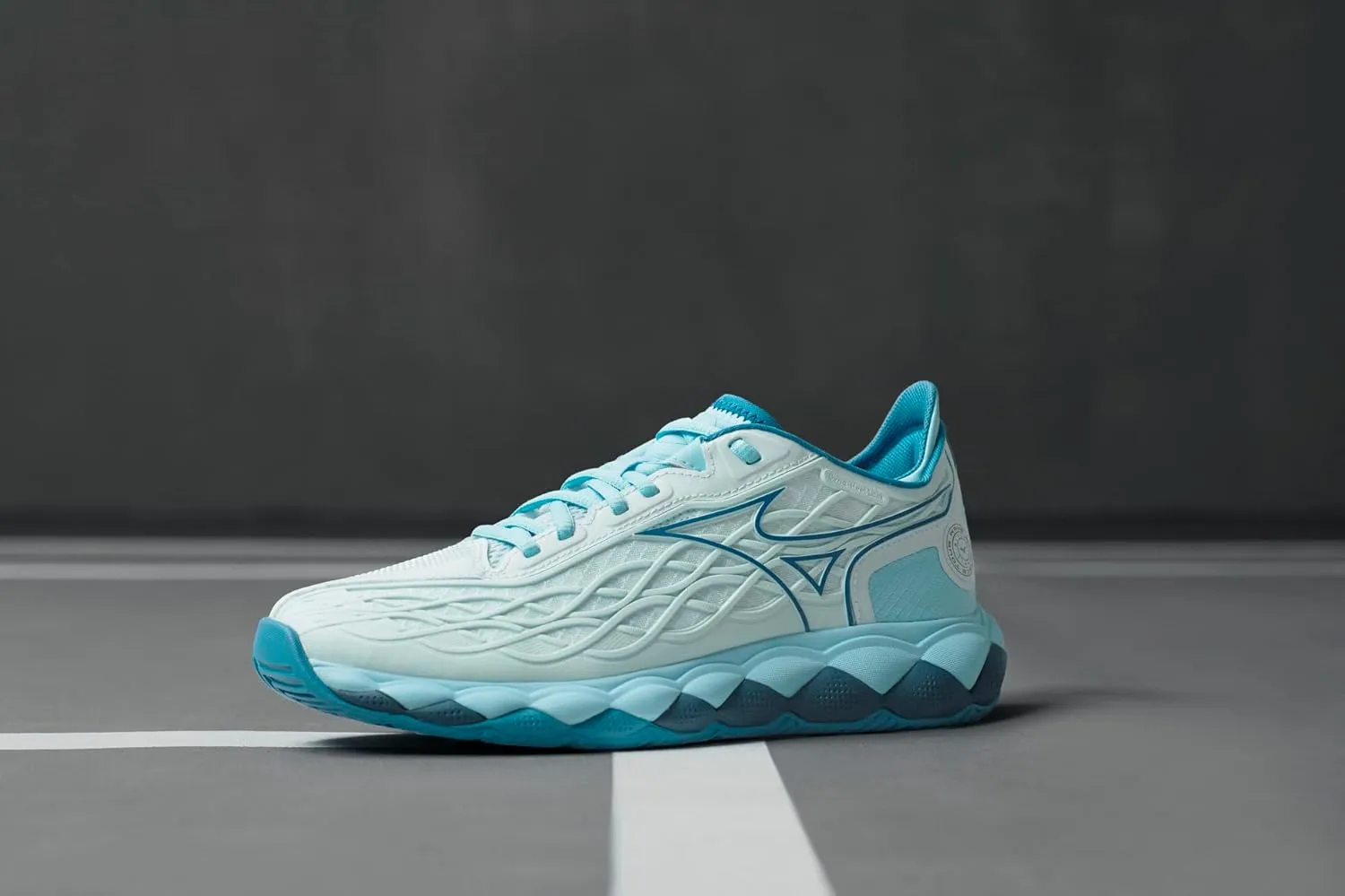 Mizuno women's Wave Enforce Tour Ac Sneaker