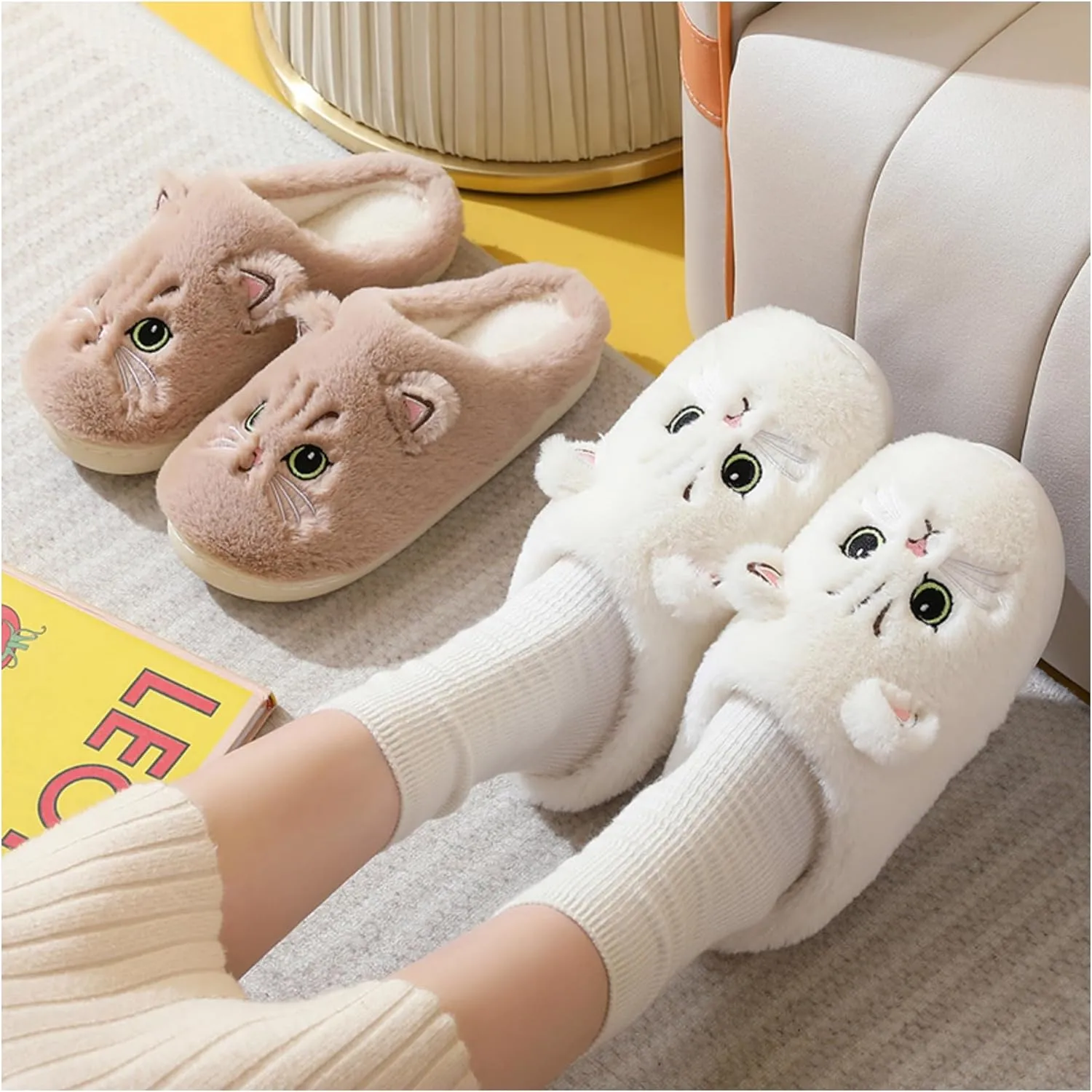 Plush animal slippers, soft and comfortable slippers, women's home slippers, bedroom cat girl plush slippers