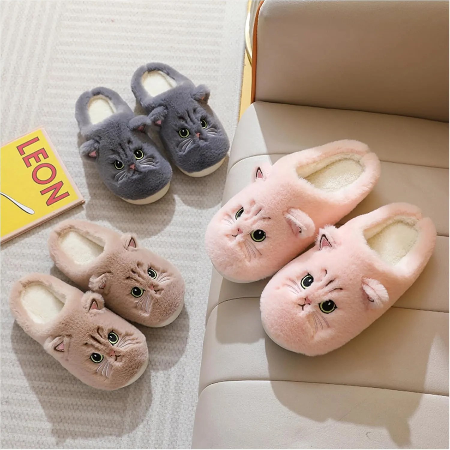 Plush animal slippers, soft and comfortable slippers, women's home slippers, bedroom cat girl plush slippers