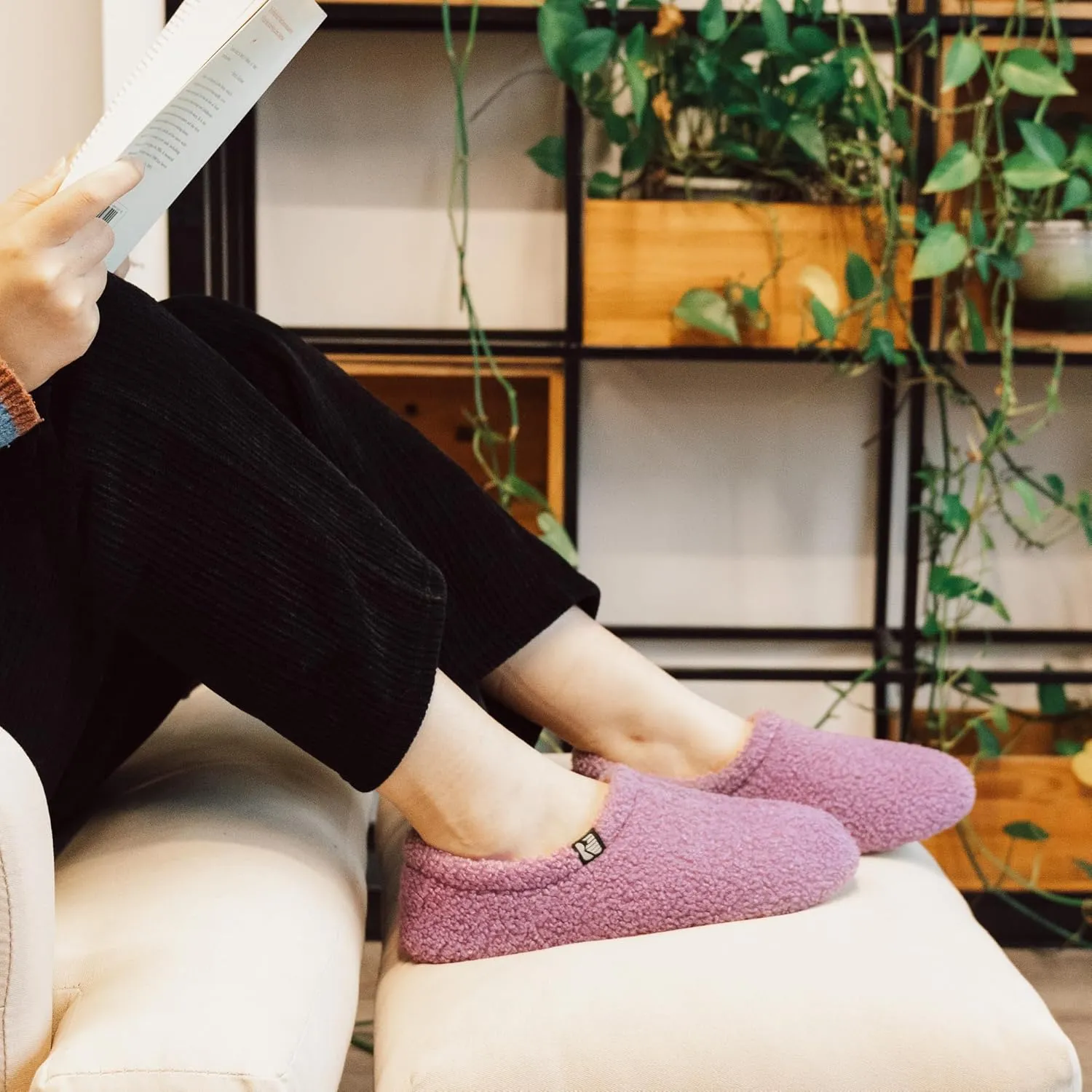 RockDove Women's Teddy Fleece Closed Back Indoor Slipper