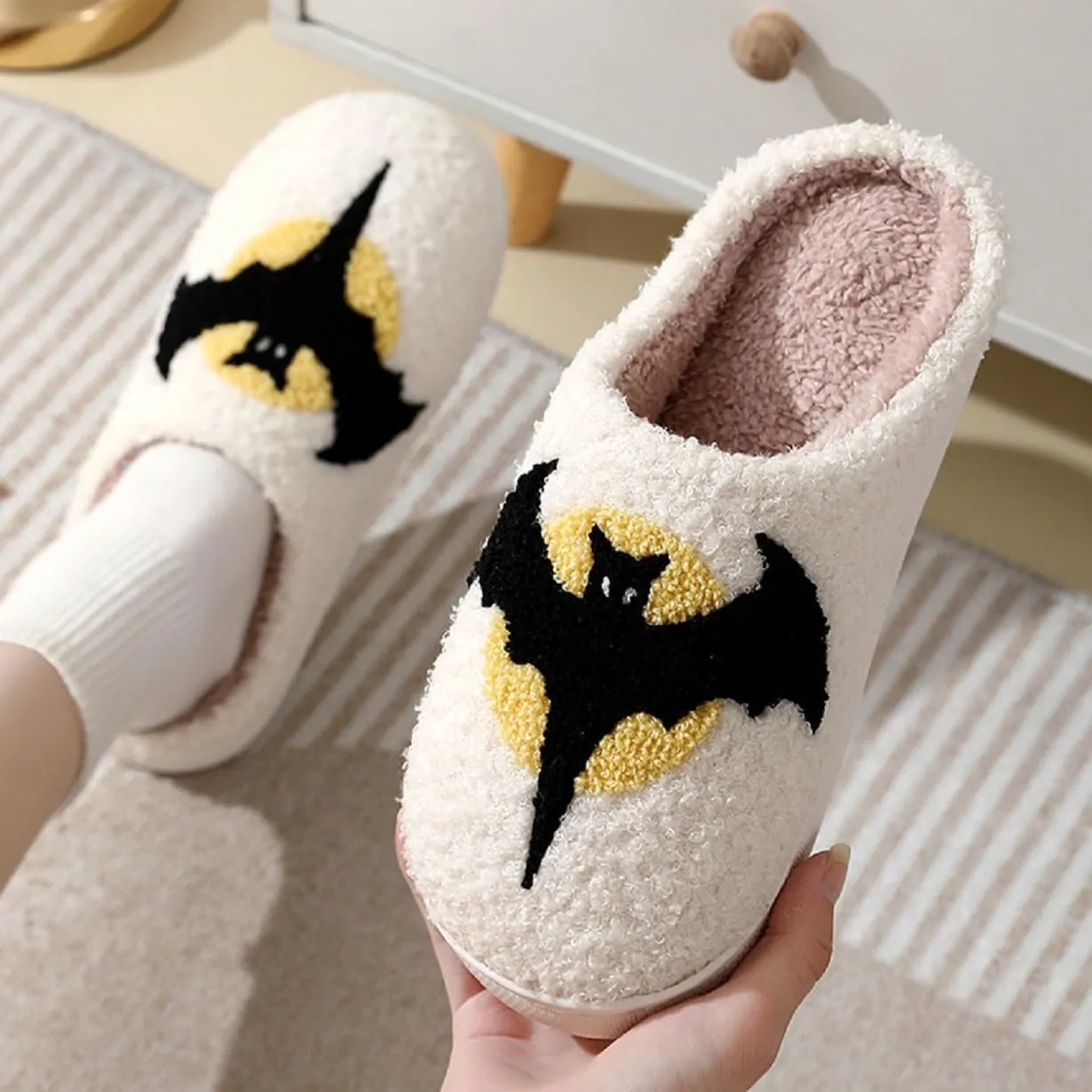 Slippers for Womens Mens Cut Retro Plush Soft Memory Foam House Shoes