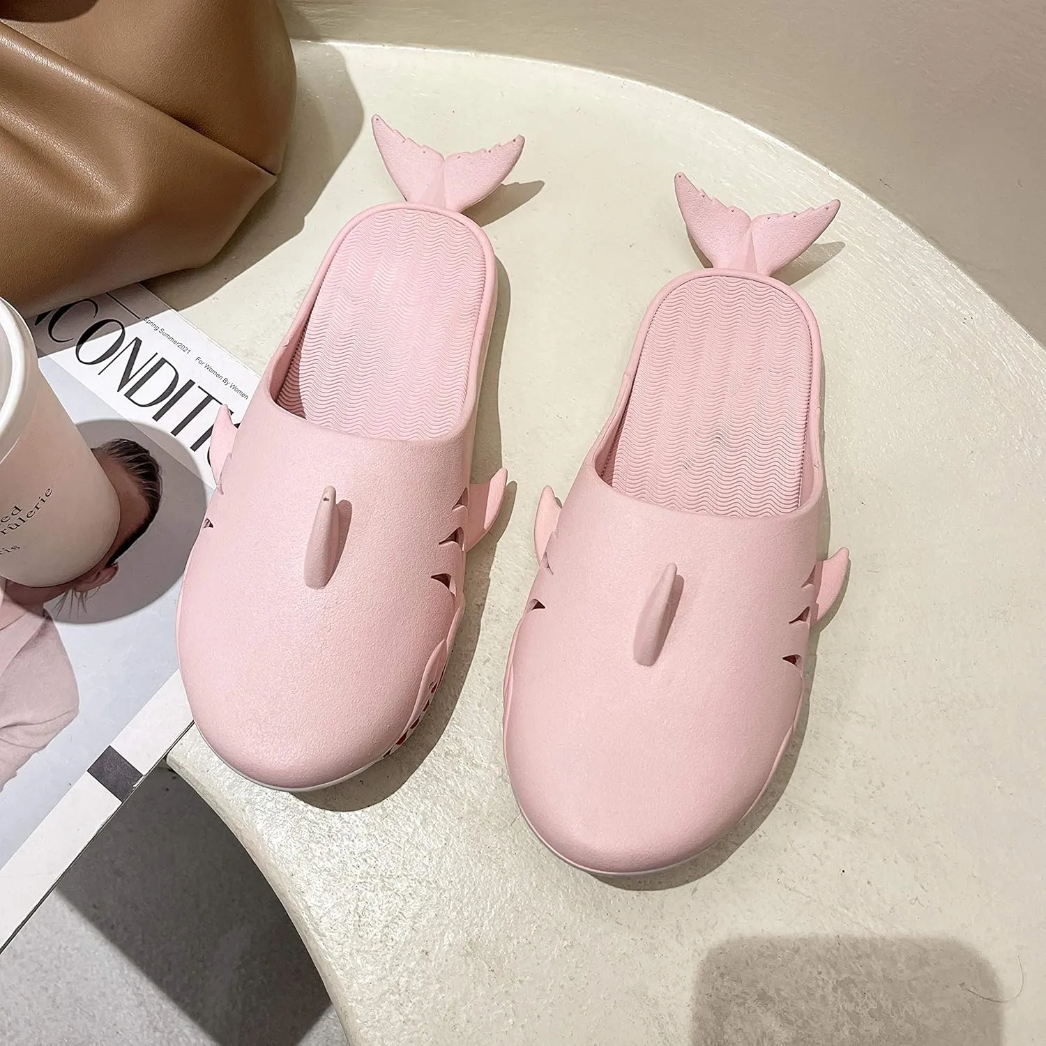 TOTENJS Lobster & Fish Slippers, Bass Sandals
