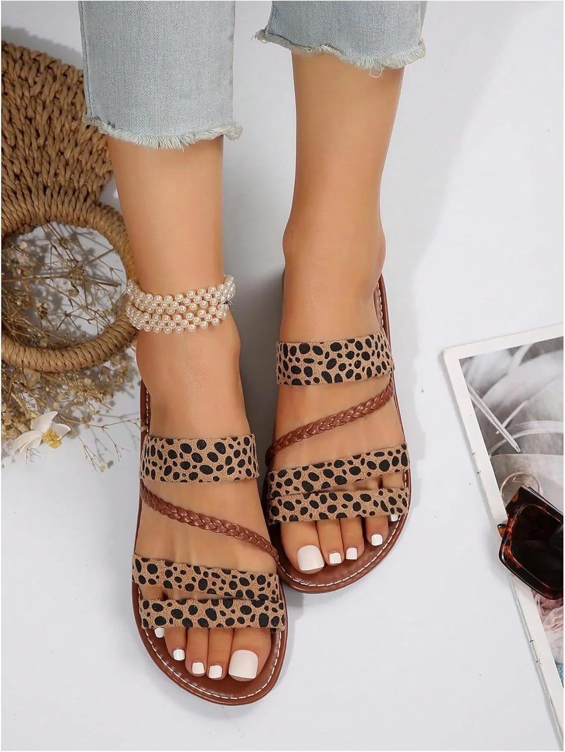 Verdusa Women's Braided Strappy Flat Sandals Summer Slides Open Toe Beach Shoes