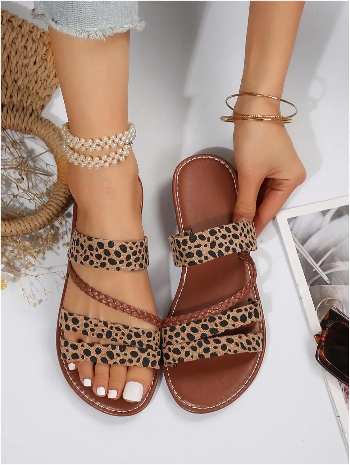 Verdusa Women's Braided Strappy Flat Sandals Summer Slides Open Toe Beach Shoes