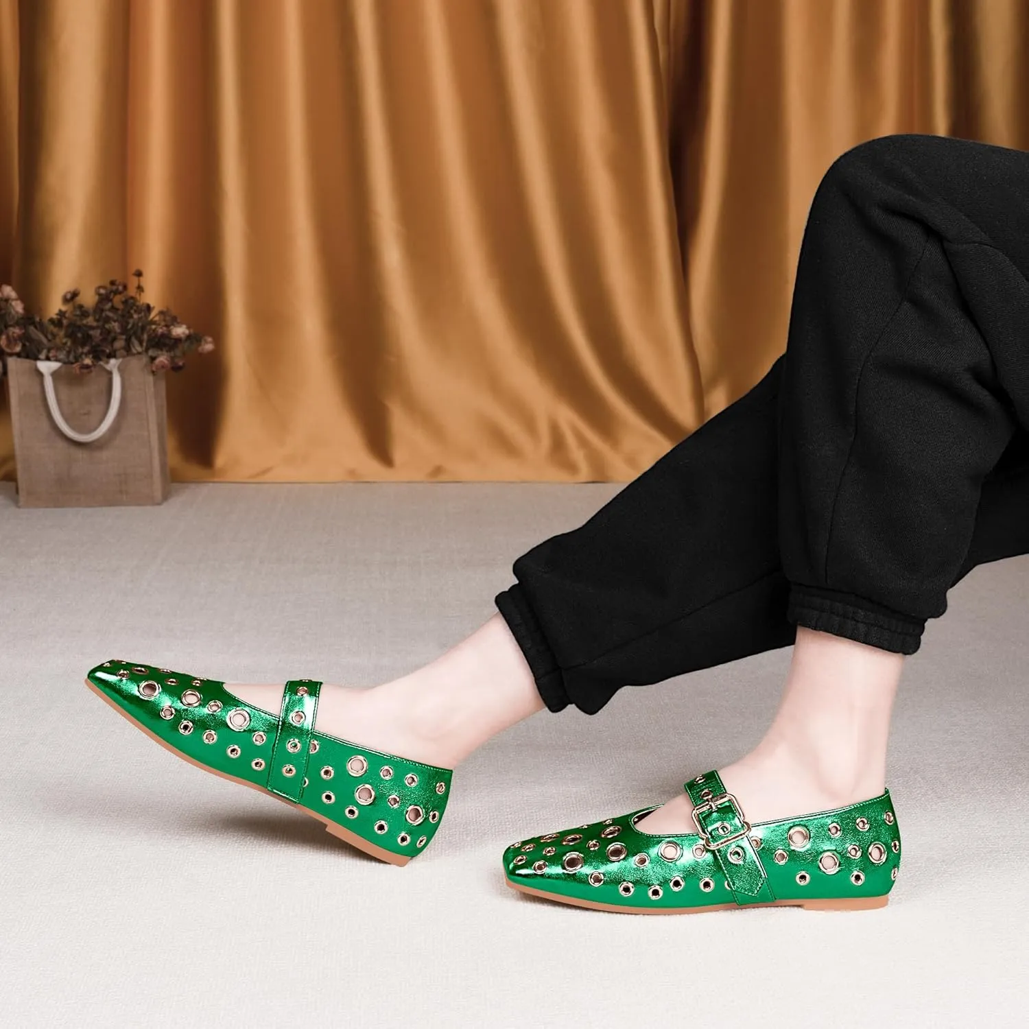 Women's Ballet Flats Studded Metal Eyelet Buckle Perforated Mary Jane Shoes